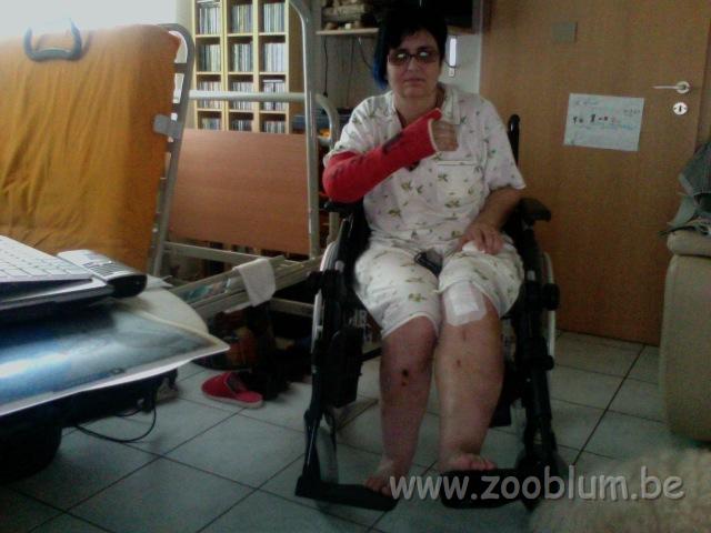 Photo 15.jpg - moi dans mon super fauteuil et mon lit !